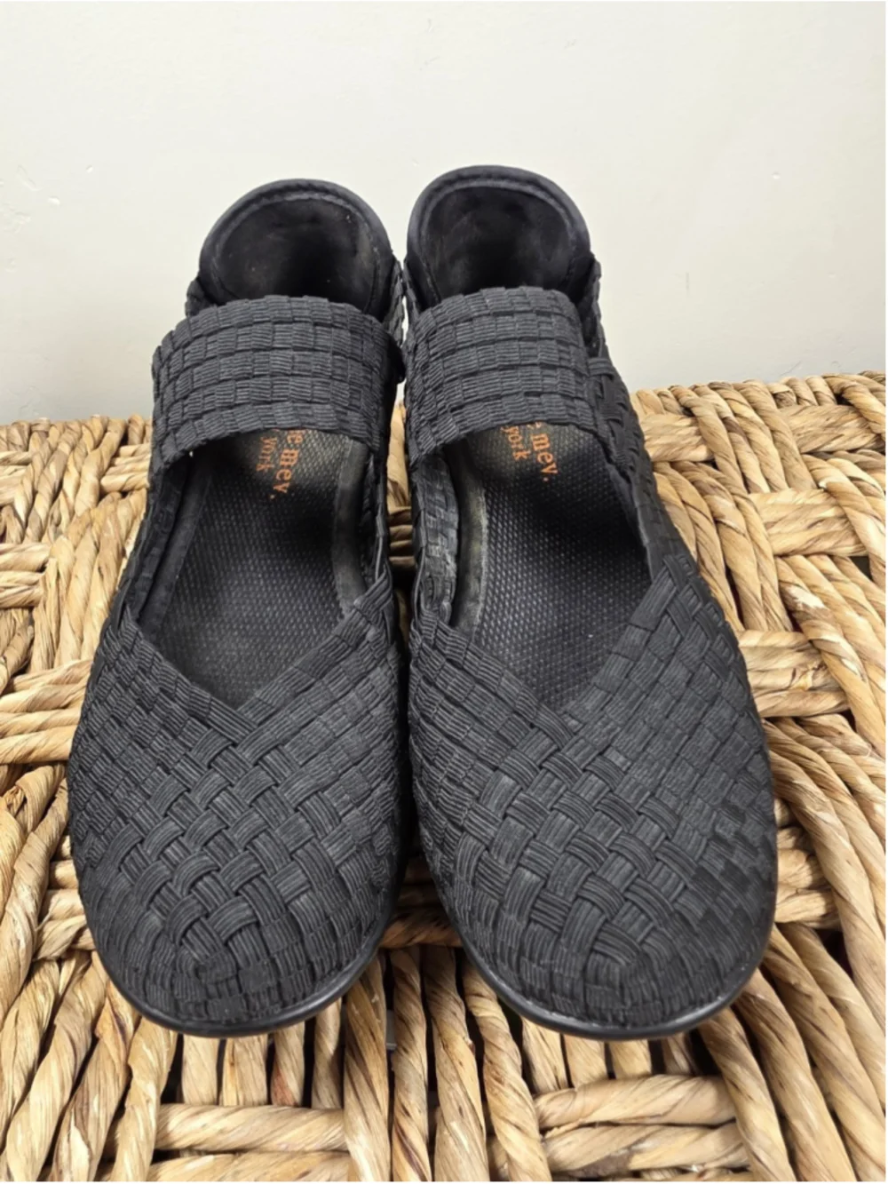 Bernie Mev Black Woven Mary Jane Comfort Wedge Shoes Women's Size 39 US 8.5